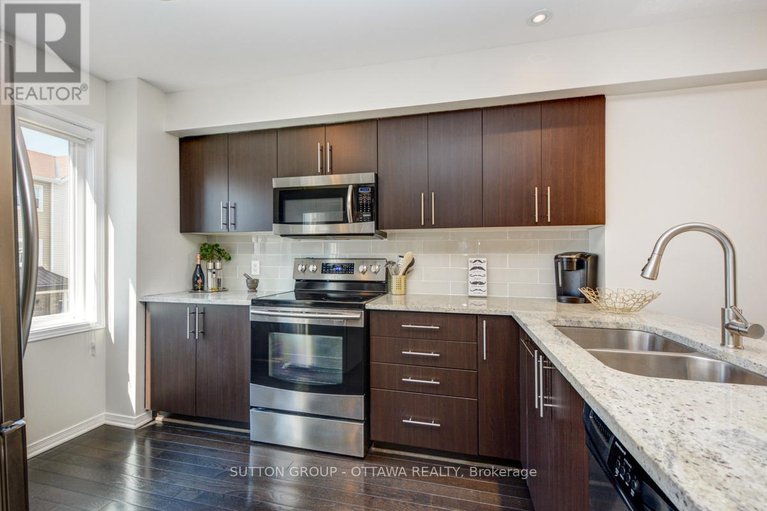 28533066/408-sadar-private/cedargrovefraserdale/ottawa/ontario/K2J3T3_20