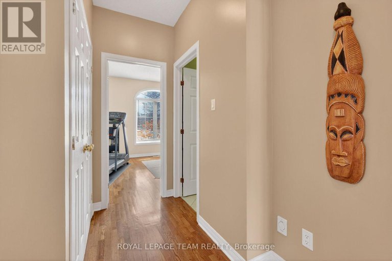 29379495/1611-landel-drive/rural-kanata-central/ottawa/ontario/K2W1C2_20