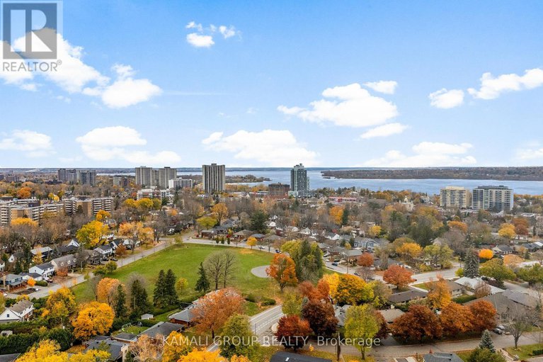 29087662/683-courtenay-avenue/laurentianview/ottawa/ontario/K2A3B8_35