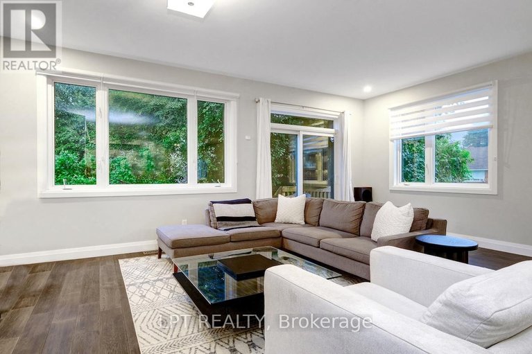 29620533/319-glynn-avenue/overbrookcastle-heights/ottawa/ontario/K1K1R9_15