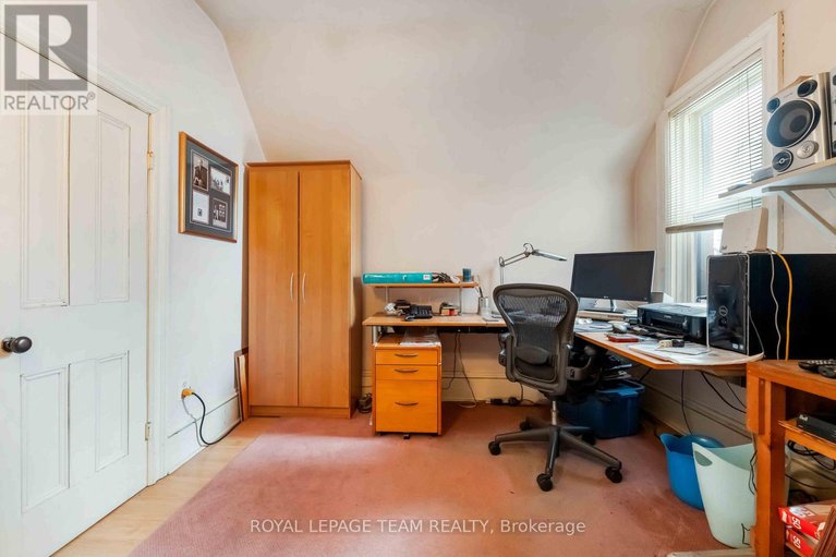29307487/56-grosvenor-avenue/old-ottawa-south/ottawa/ontario/K1S4S2_14