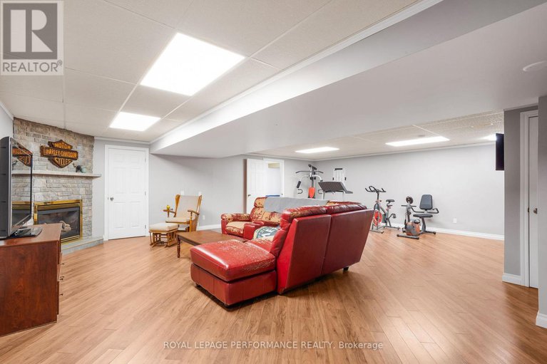 28877582/40-faucher-boulevard/casselman/casselman/ontario/K0A1M0_21