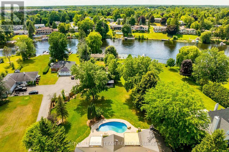 28666858/1216a-river-road/manotick-east-to-manotick-station/ottawa/ontario/K4M1B4_46