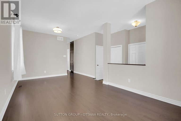 28627249/809-carnelian-crescent/riverside-southgloucester-glen/ottawa/ontario/K1X0A8_9