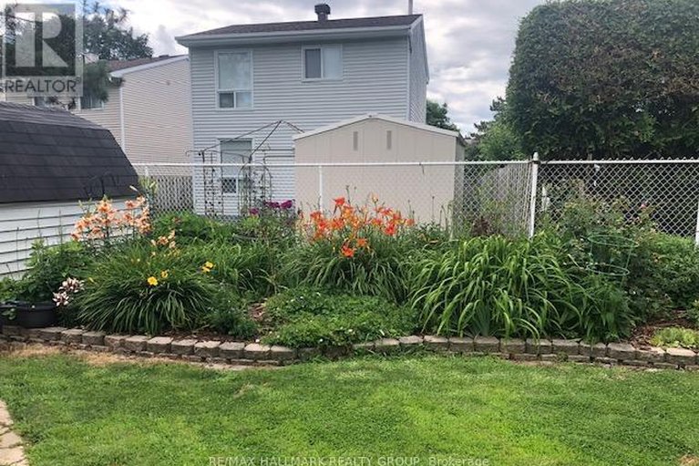 29586671/641-wilkie-drive/fallingbrookpineridge/ottawa/ontario/K4A1R8_20