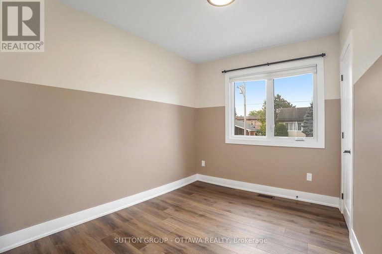 29017811/1299-brookline-avenue/ellwood/ottawa/ontario/K1V6S4_19