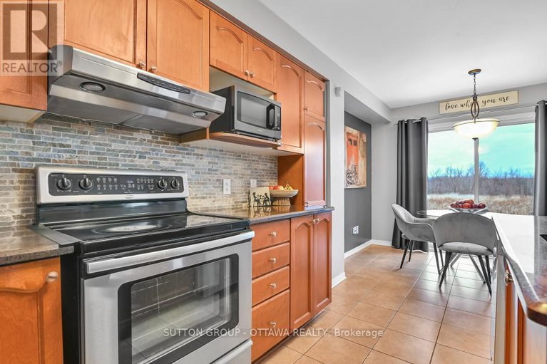 29107062/214-trail-side-circle/notting-hillsummerside/ottawa/ontario/K4A5B4_14