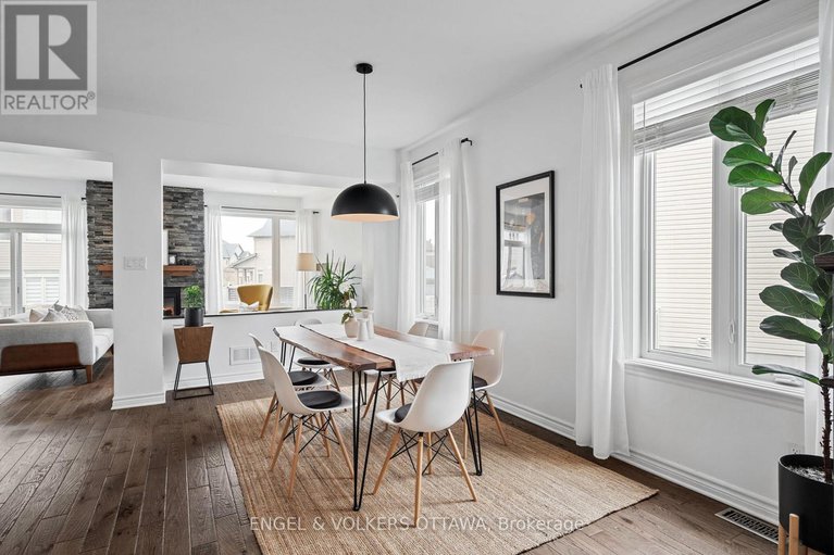 28330138/317-ardmore-street/riverside-southgloucester-glen/ottawa/ontario/K4M0E2_15