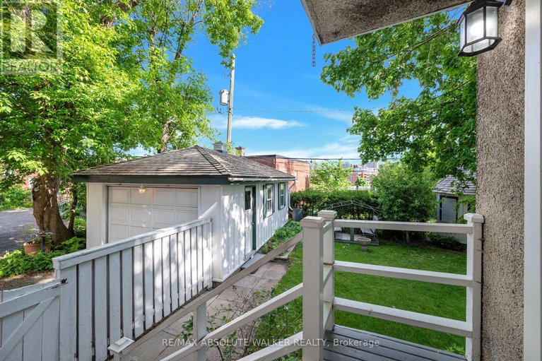 28422236/210-rideau-terrace/lindenlea/ottawa/ontario/K1M0Z2_33