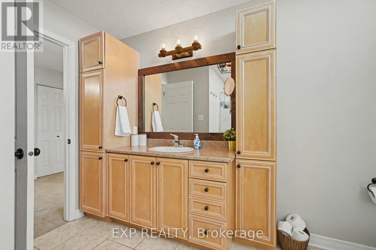 29645045/212-jasper-crescent/town-of-rockland/clarence-rockland/ontario/K4K0A3_22