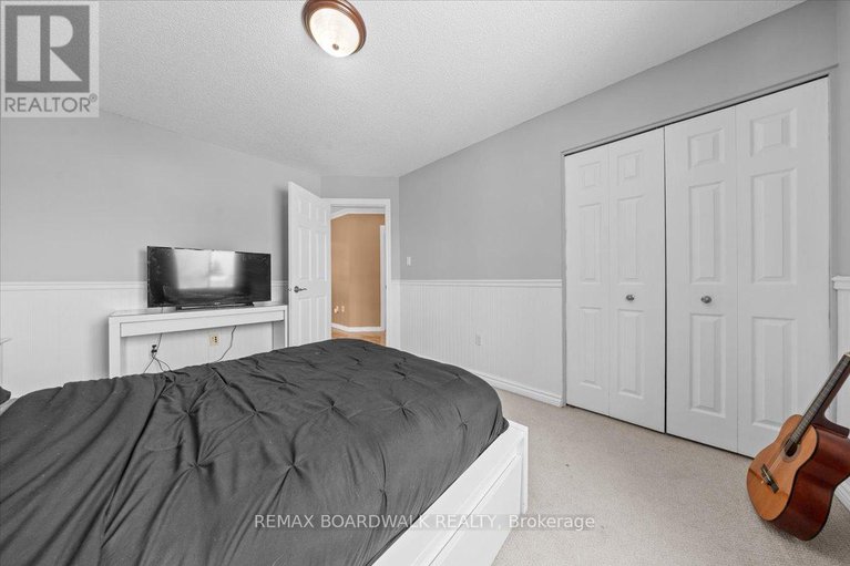 29372610/2285-cecile-crescent/town-of-rockland/clarence-rockland/ontario/K4K1S2_32