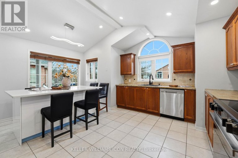 29593965/125-castle-glen-crescent/glencairnhazeldean/ottawa/ontario/K2L4G9_13