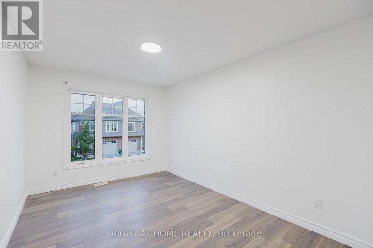 28505744/244-fergus-crescent/cedargrovefraserdale/ottawa/ontario/K2J3L7_27