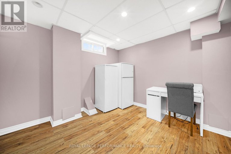 29366991/1557-verchere-street/chateauneuf/ottawa/ontario/K1C7C7_34