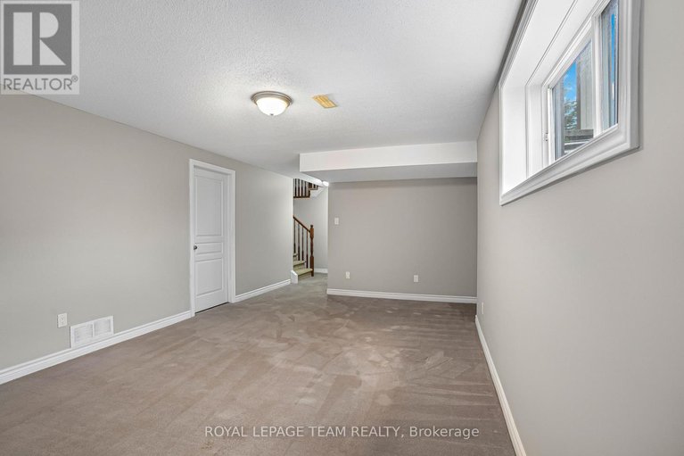 28258648/74-madelon-drive/longfields/ottawa/ontario/K2J5C5_23