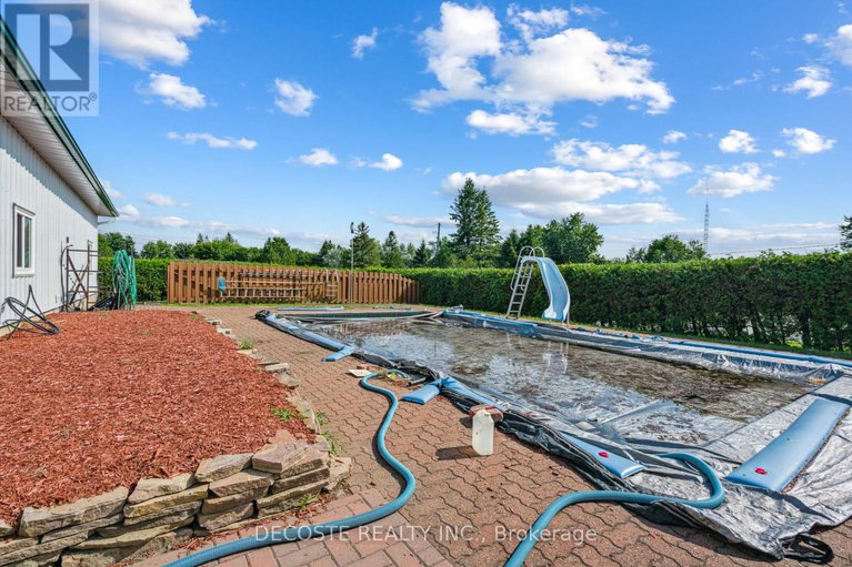 28605188/20397-park-crescent/south-glengarry-charlottenburgh-twp/south-glengarry/ontario/K0C1L0_39