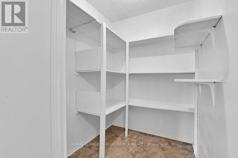 29620052/205-158-mcarthur-avenue/vanier/ottawa/ontario/K1L8E7_28