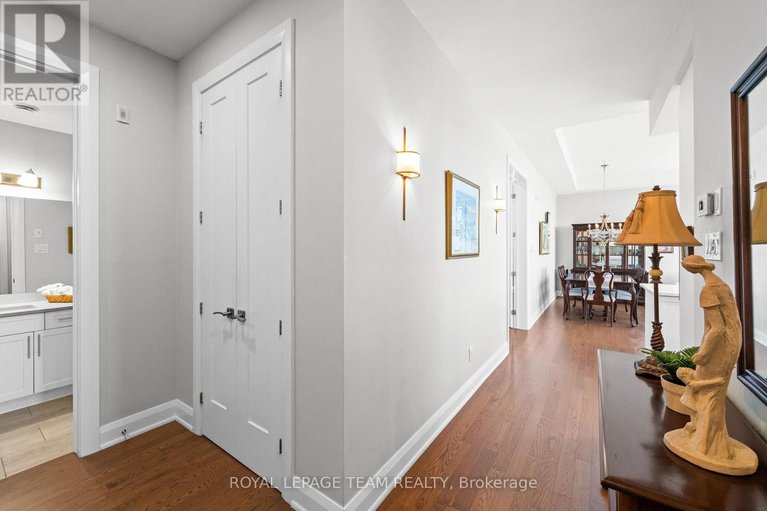28762669/301-110-cortile-private/riverside-southgloucester-glen/ottawa/ontario/K1V2S8_8