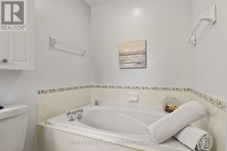 28726721/46-kettleby-street/beaverbrook/ottawa/ontario/K2K3C4_28