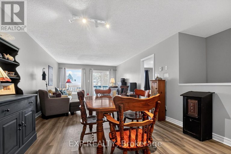 29209594/318-finner-court/almonte/mississippi-mills/ontario/K0A1A0_15