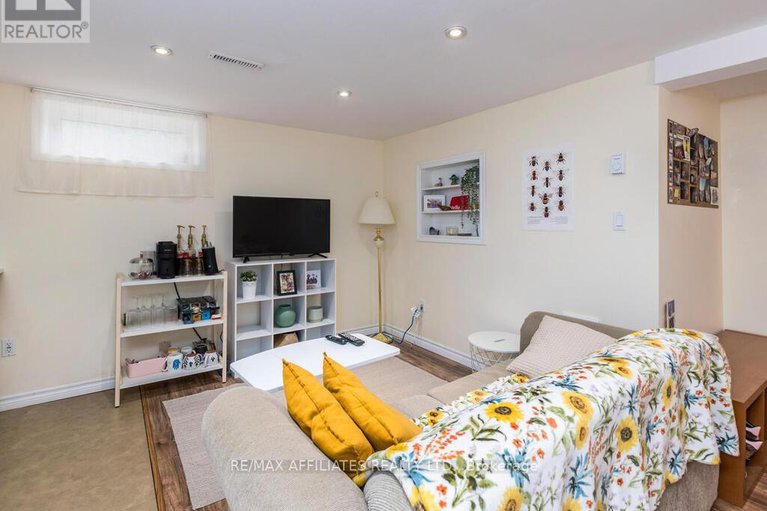 28591498/1941-haig-drive/elmvale-acres/ottawa/ontario/K1G2J9_23