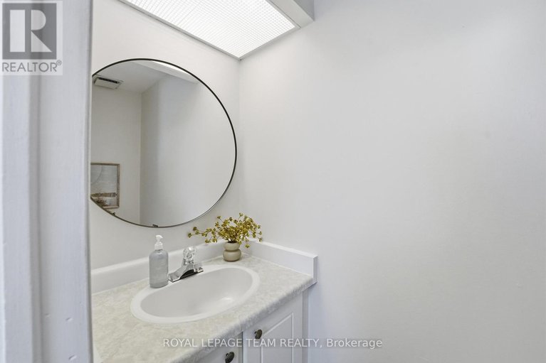 29452274/67-castlefrank-road/glencairnhazeldean/ottawa/ontario/K2L2E6_6