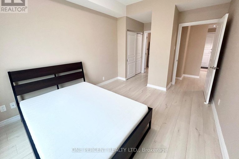 28202268/201-100-roger-guindon-avenue/riverview-park/ottawa/ontario/K1G3Z7_15