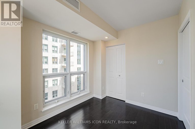 28671407/2209-195-besserer-street/sandy-hill/ottawa/ontario/K1N0B6_15