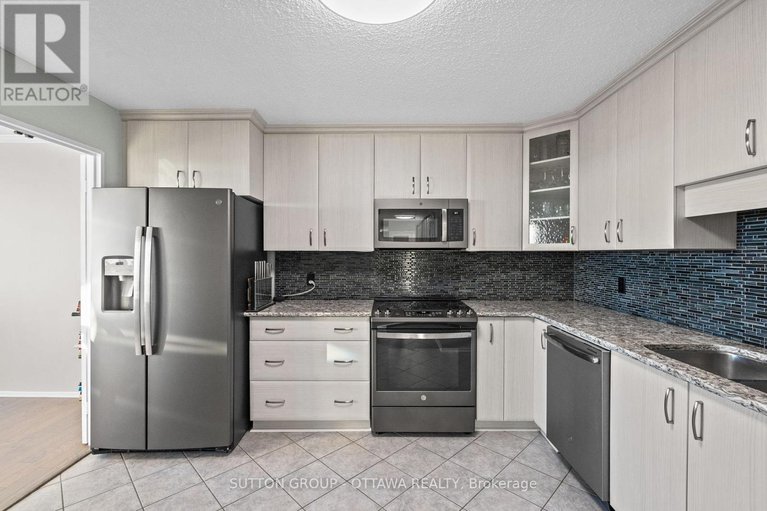 28981309/3360-southgate-road/south-keys/ottawa/ontario/K1V9A6_11