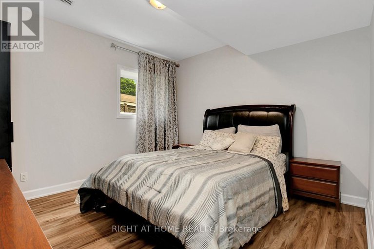 28499567/498-landswood-way/stittsville-south/ottawa/ontario/K2S0A5_42