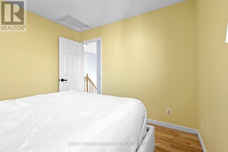 28939394/11-royal-field-crescent/longfields/ottawa/ontario/K2J4G1_25