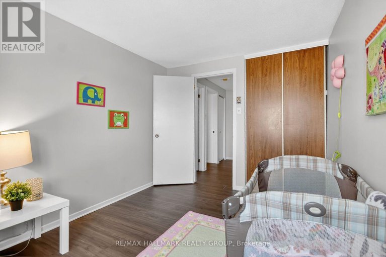 29306749/15-2640-draper-avenue/redwood-park/ottawa/ontario/K2H8V3_30