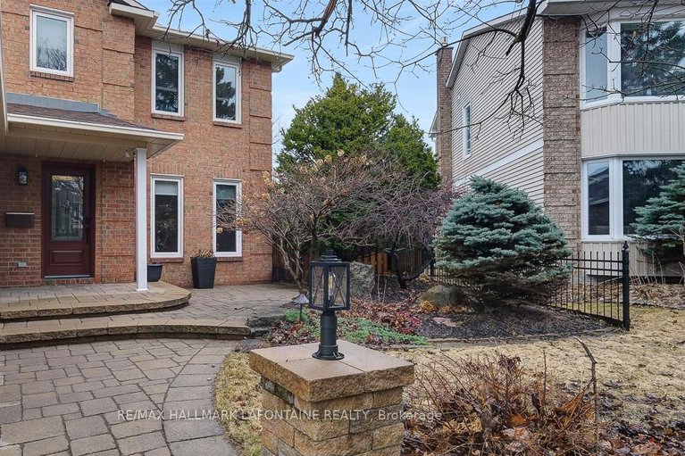 29593961/1288-turner-crescent/bilberry-creekqueenswood-heights/ottawa/ontario/K1E2Y4_2