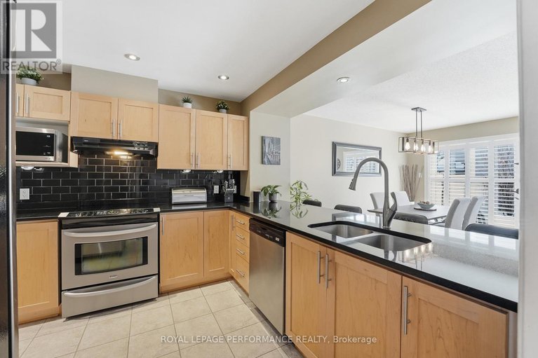 29441427/808-scala-avenue/avalon-east/ottawa/ontario/K4A4X2_12