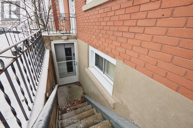 29205327/1366-kingston-avenue/carlington/ottawa/ontario/K1Z8L2_24