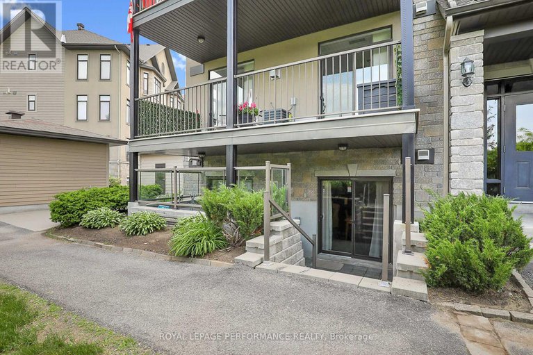 28468880/2-40-prestige-circle/chatelaine-village/ottawa/ontario/K4A0W9_17
