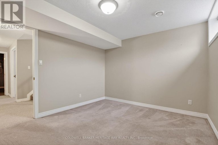 29616835/280-sarah-street/carleton-place/carleton-place/ontario/K7C2Y6_36