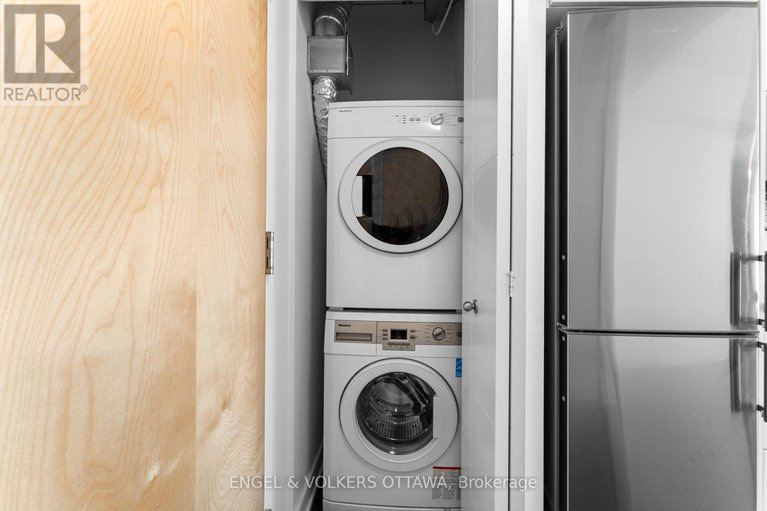 29310406/1104-40-nepean-street/ottawa-centre/ottawa/ontario/K2P0X5_14