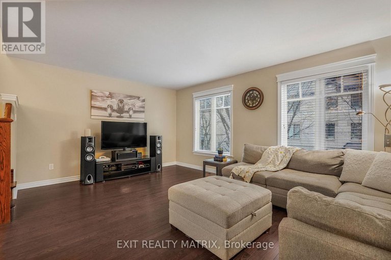 29684349/111-brilia-private/beacon-hill-south/ottawa/ontario/K1J0B7_18