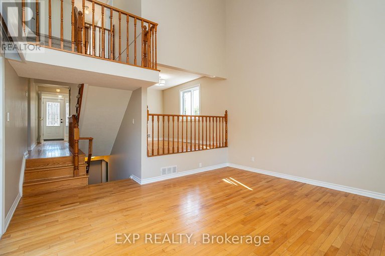 28995969/32-maple-view-crescent/centrepointe/ottawa/ontario/K2G5J6_24