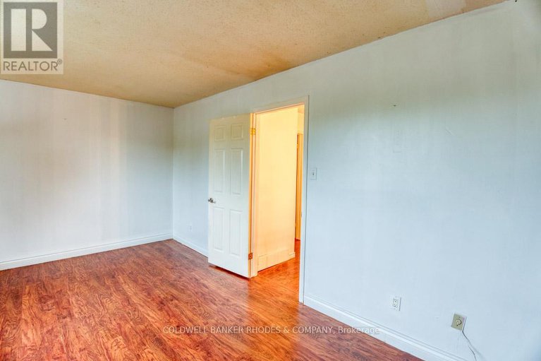 28917620/18-6475-colony-square/convent-glen-north/ottawa/ontario/K1C3E1_14