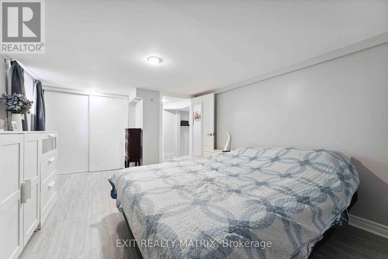 28591651/347-shakespeare-street/vanier/ottawa/ontario/K1L5M1_39