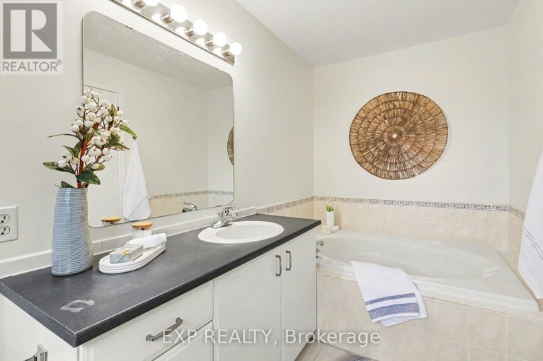 29555754/6322-sablewood-place/chapel-hill/ottawa/ontario/K1C7M6_23