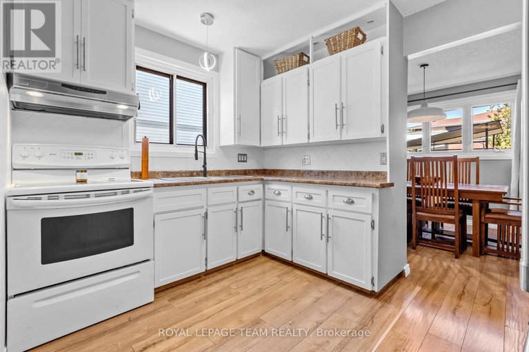 29675105/25-grady-crescent/sheahan-estatestrend-village/ottawa/ontario/K2H5S2_10