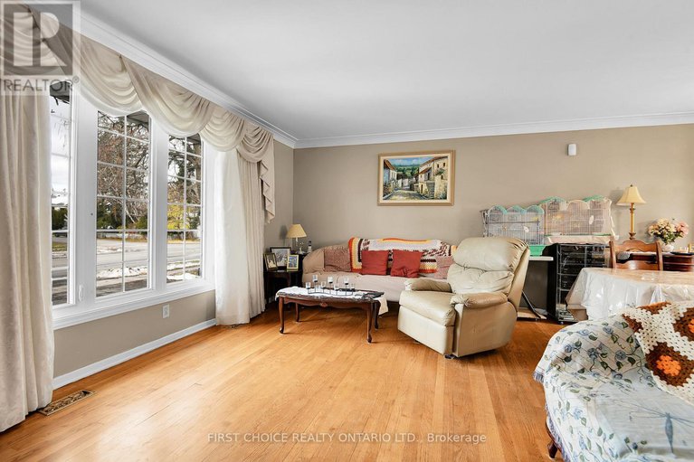 29142489/22-meadowlands-drive-w/meadowlandscrestview/ottawa/ontario/K2G2R4_5