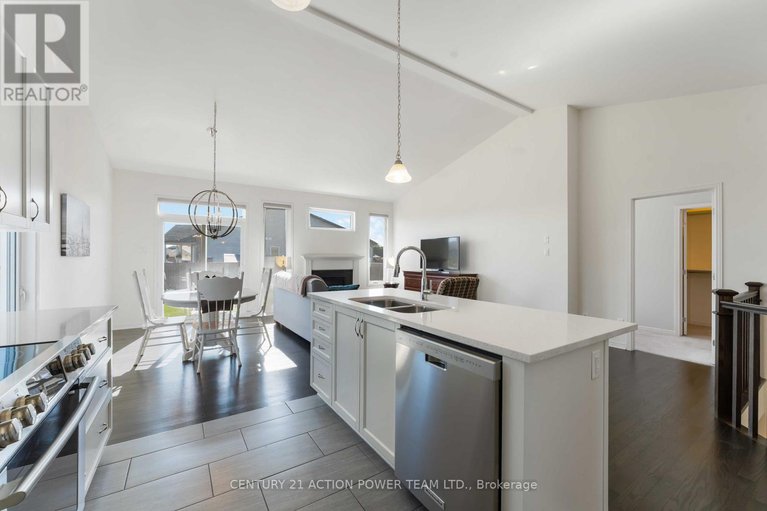 28872546/222-cedarstone-street/richmond/ottawa/ontario/K0A2Z0_13