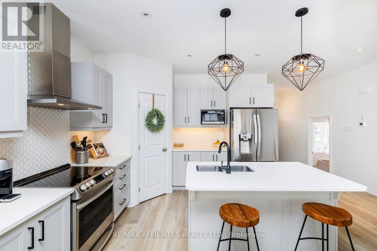 28611360/20-elmer-west-street/almonte/mississippi-mills/ontario/K0A1A0_9