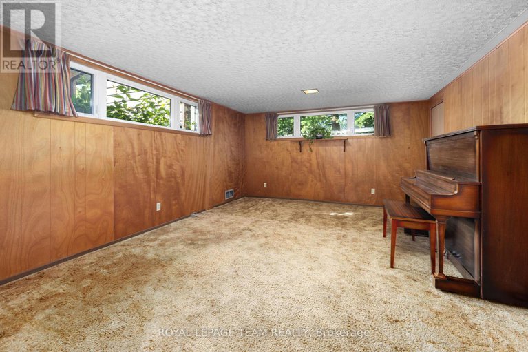 28874346/660-sandra-avenue/elmvale-acres/ottawa/ontario/K1G2Z8_22