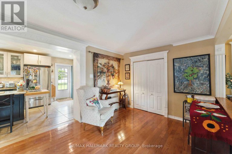 28534740/431-blake-boulevard/vanier/ottawa/ontario/K1K1A9_10