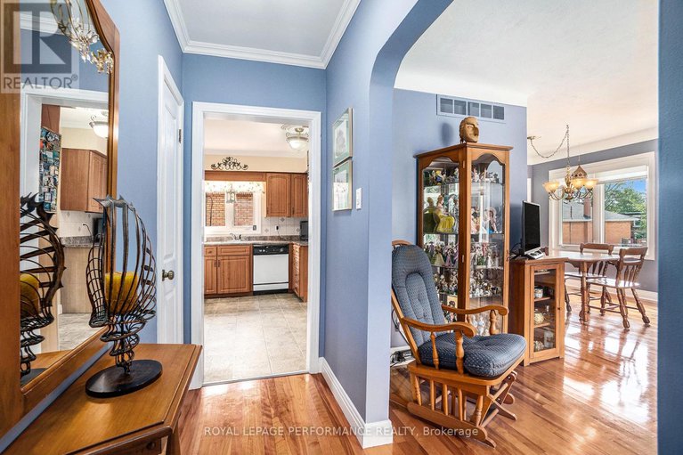 28733726/383-maria-goretti-circle/vanier/ottawa/ontario/K1L6S3_10